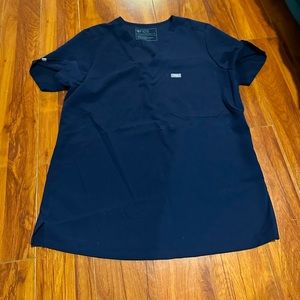 FIGS NAVY One Pocket Scrub Top Technical Collection Medium